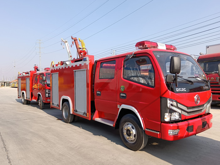 5噸消防灑水車價(jià)格_糧庫(kù)重點(diǎn)防火單位消防車_1.5-3.5噸水罐消防車現(xiàn)車價(jià)格